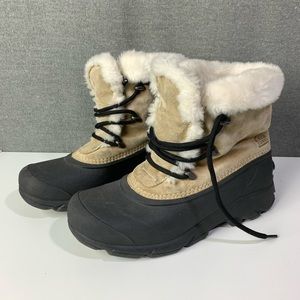 Light leather Sorel Snow Angel boots